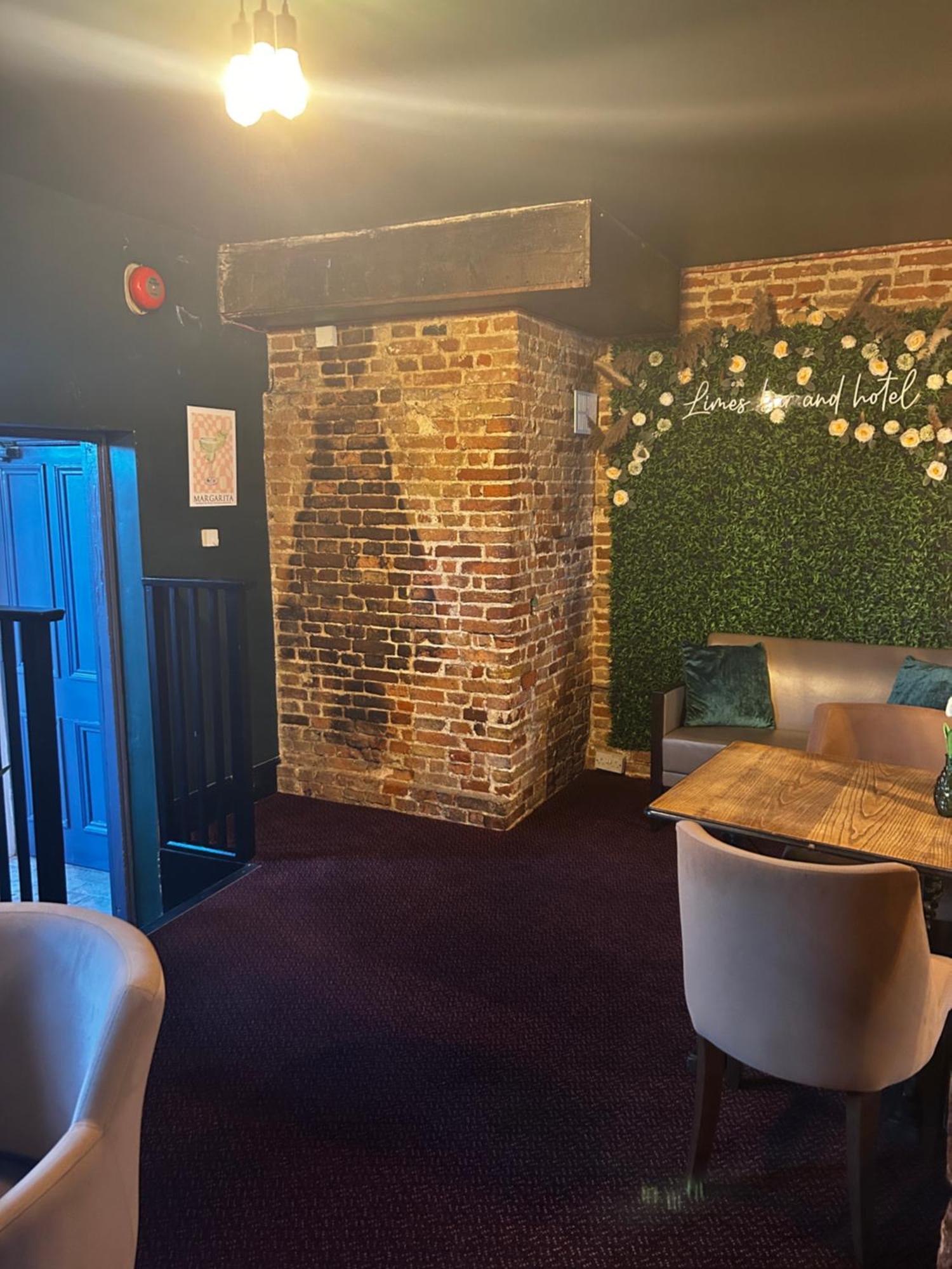 The Limes Bar And Hotel Needham Market Екстериор снимка